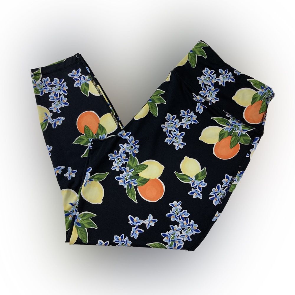 Crown & Ivy Floral Fruit Print Full Length Ankle Leggings X-Large Key Pocket